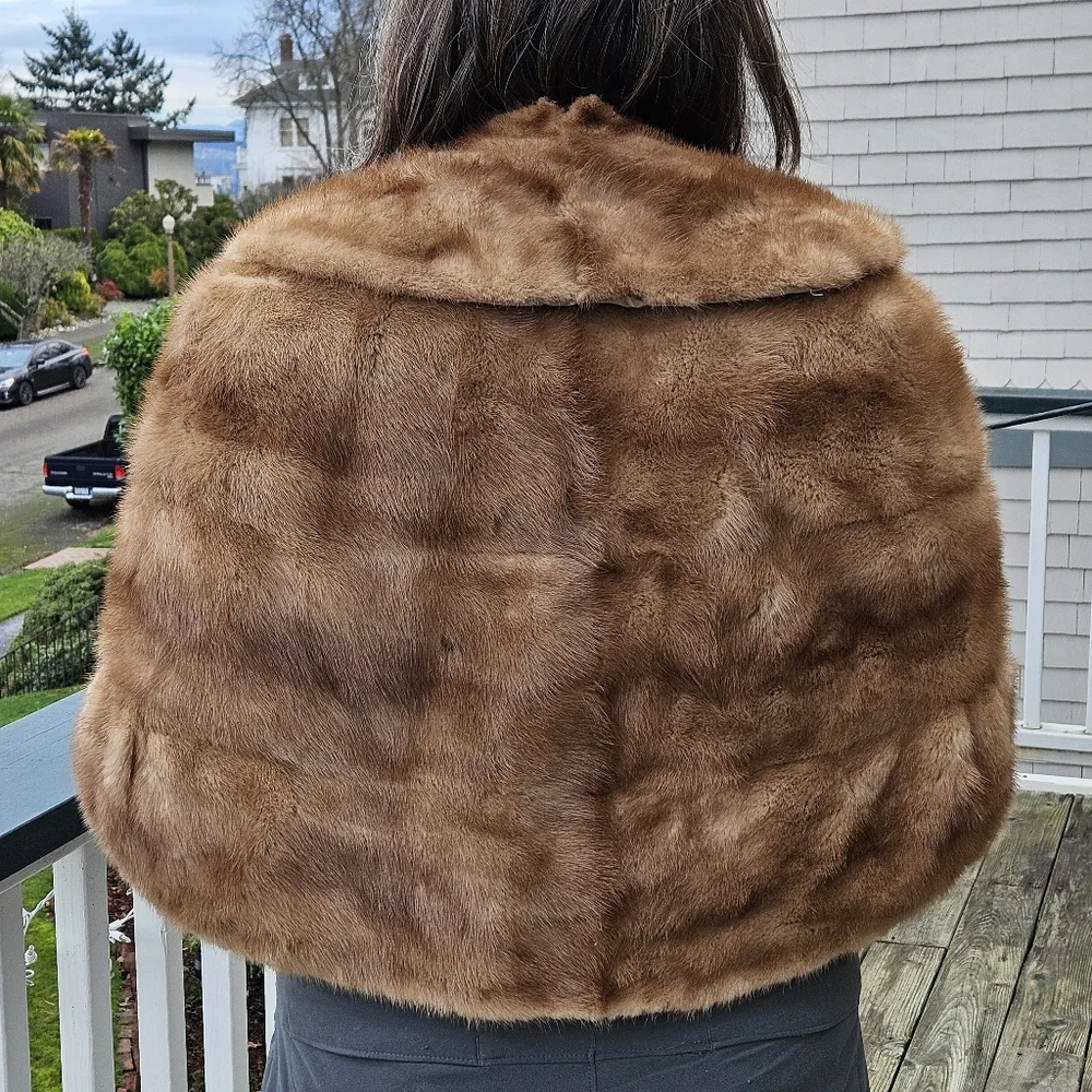 Vintage real mink cape wrap with pockets M/L